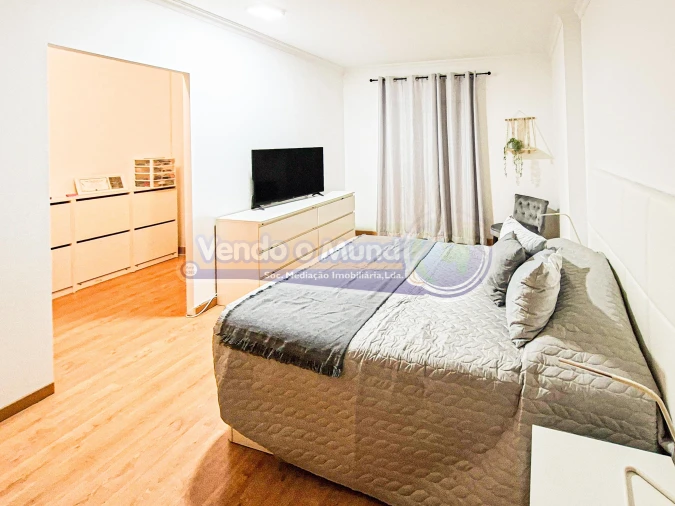 Apartamento T3 para Venda em Benavente Foto 10
