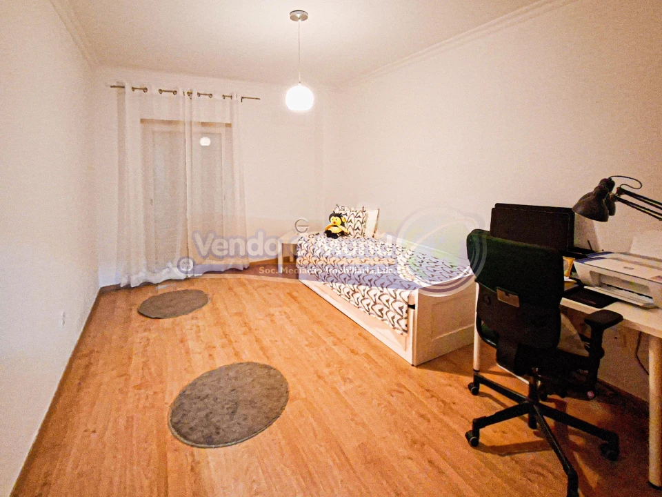 Apartamento T3 para Venda em Benavente Foto 19