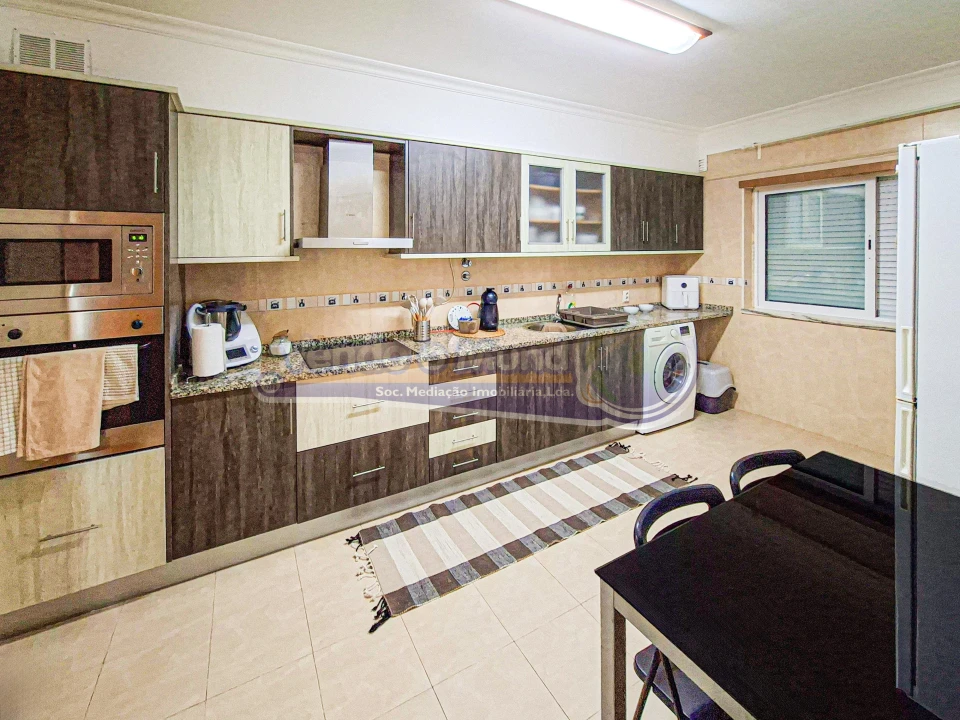 Apartamento T3 para Venda em Benavente Foto 6