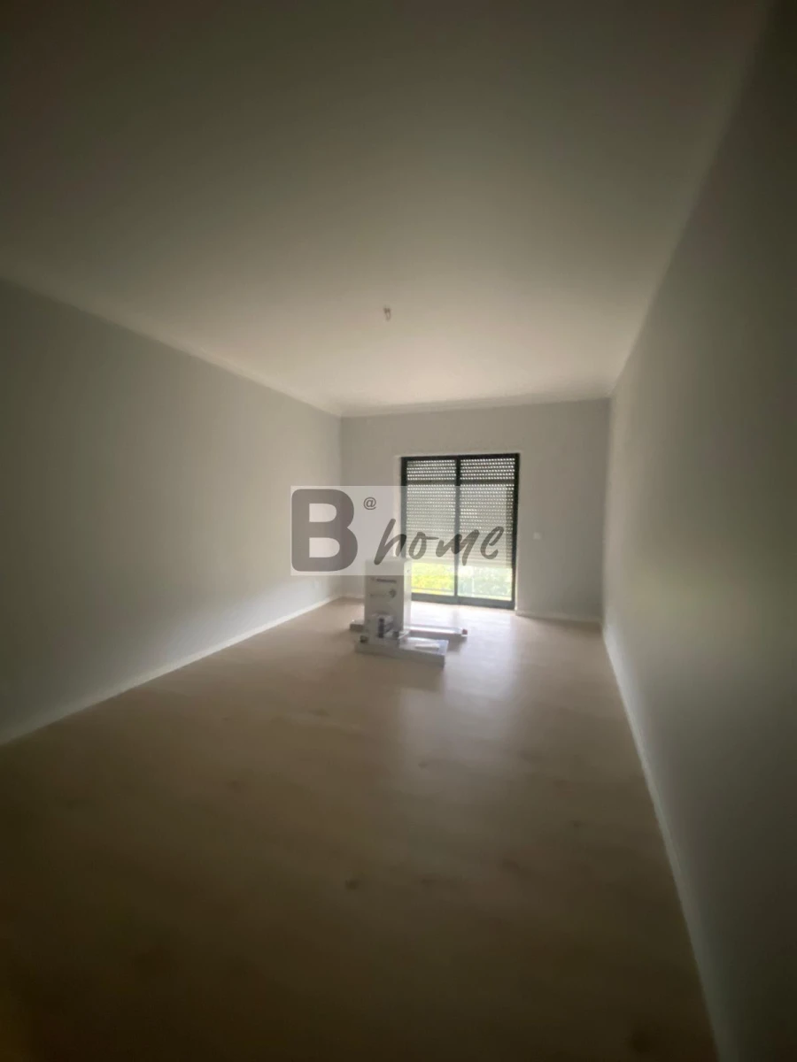 Apartamento T1 para Venda em Caparica e Trafaria Foto 10