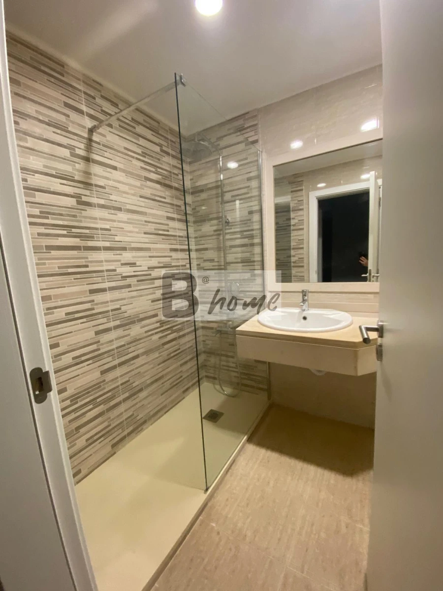 Apartamento T1 para Venda em Caparica e Trafaria Foto 15