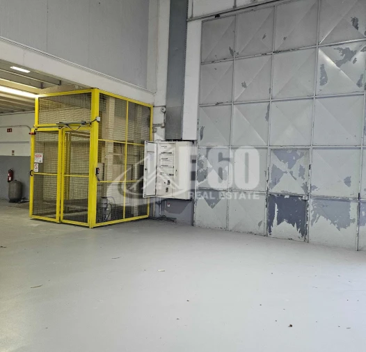 Armazém para Arrendamento em Mozelos Foto 13