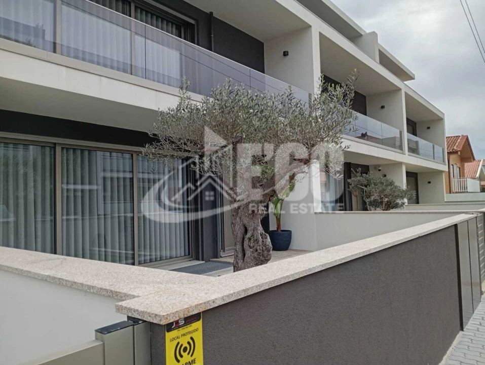 Moradia T4 para Venda em Esmoriz Foto 16