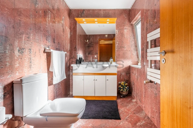 Moradia T4 para Venda em Nogueira, Fraião e Lamaçães Foto 11