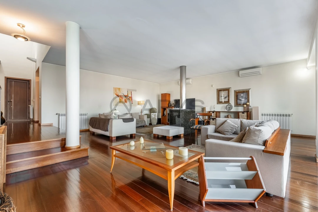 Moradia T4 para Venda em Nogueira, Fraião e Lamaçães Foto 8