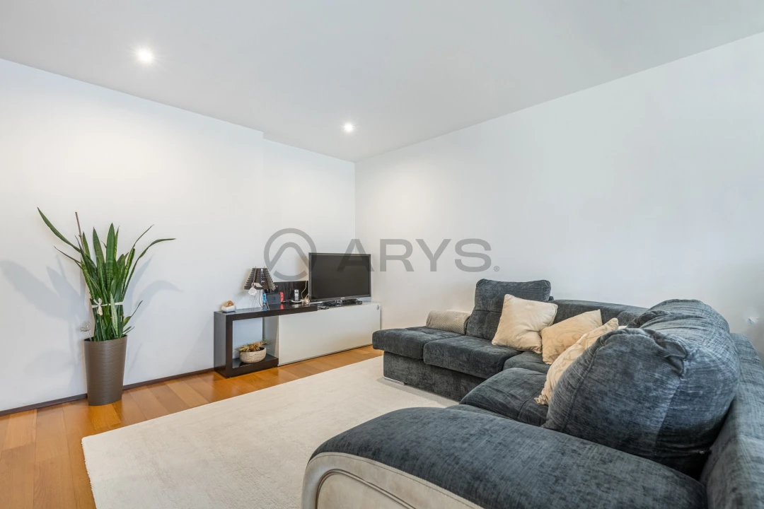 Apartamento T2 para Venda em Nogueira, Fraião e Lamaçães Foto 2