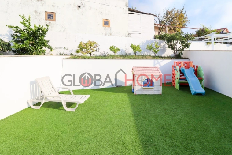 Moradia T4 para Venda em Alfena Foto 6