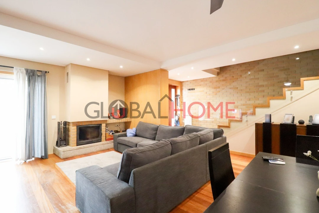 Moradia T4 para Venda em Alfena Foto 14