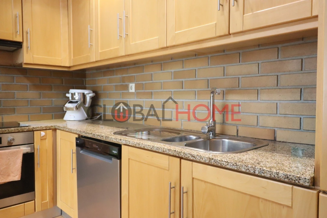 Moradia T4 para Venda em Alfena Foto 19