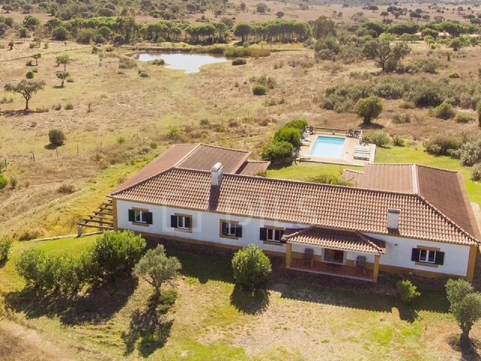 Quinta T6 para Venda em Alcaçovas Foto 10