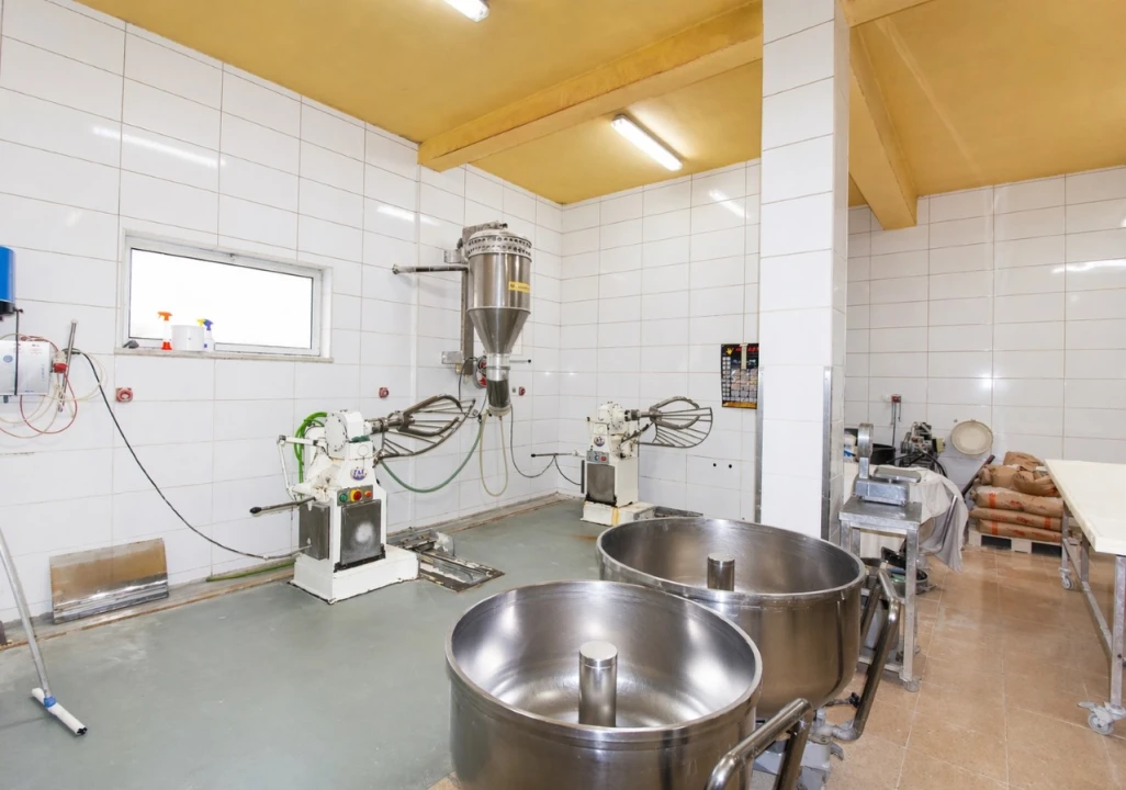 Moradia T2 para Venda em Igreja Nova e Cheleiros Foto 1