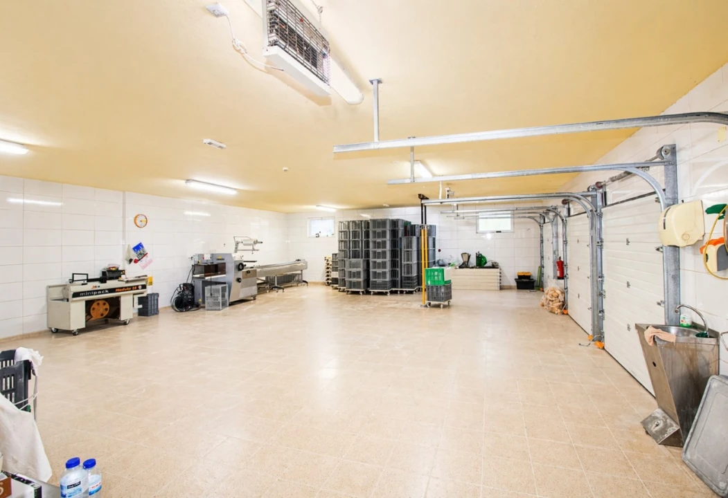 Moradia T2 para Venda em Igreja Nova e Cheleiros Foto 3