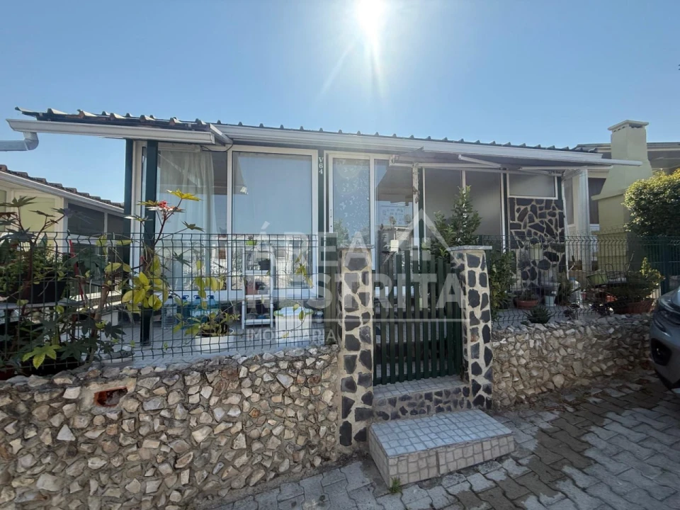 Moradia T2 para Venda em Fernao Ferro Foto 26