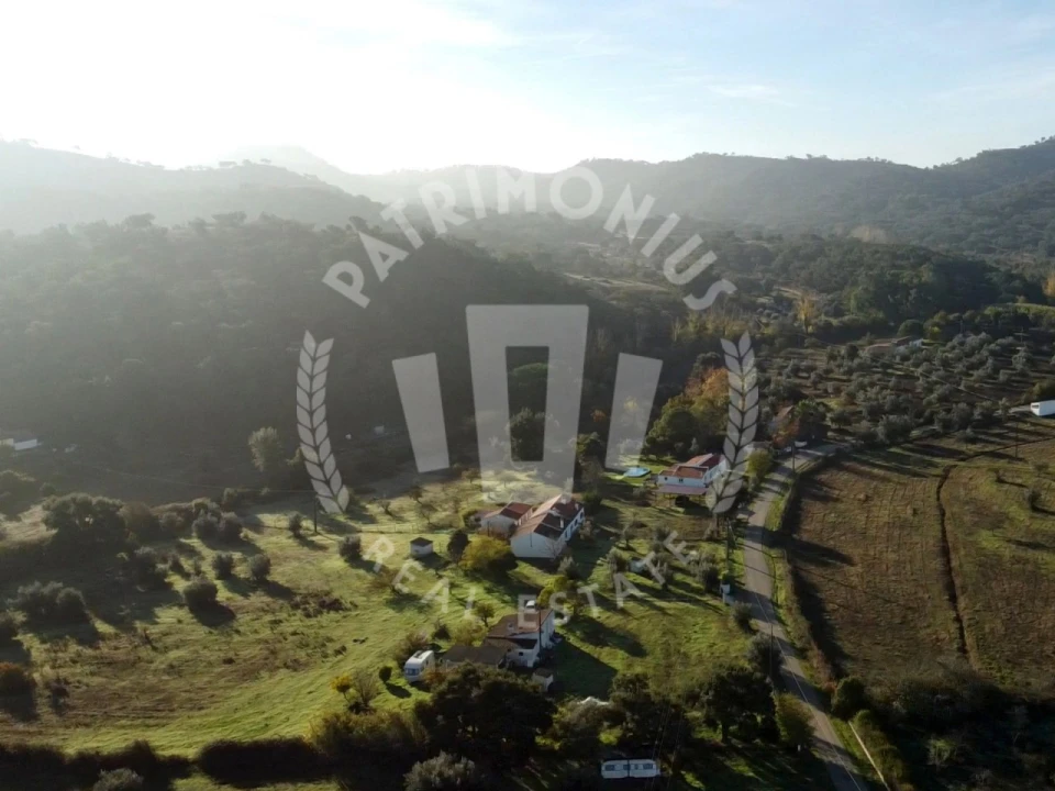 Moradia T2 para Venda em Colos Foto 4