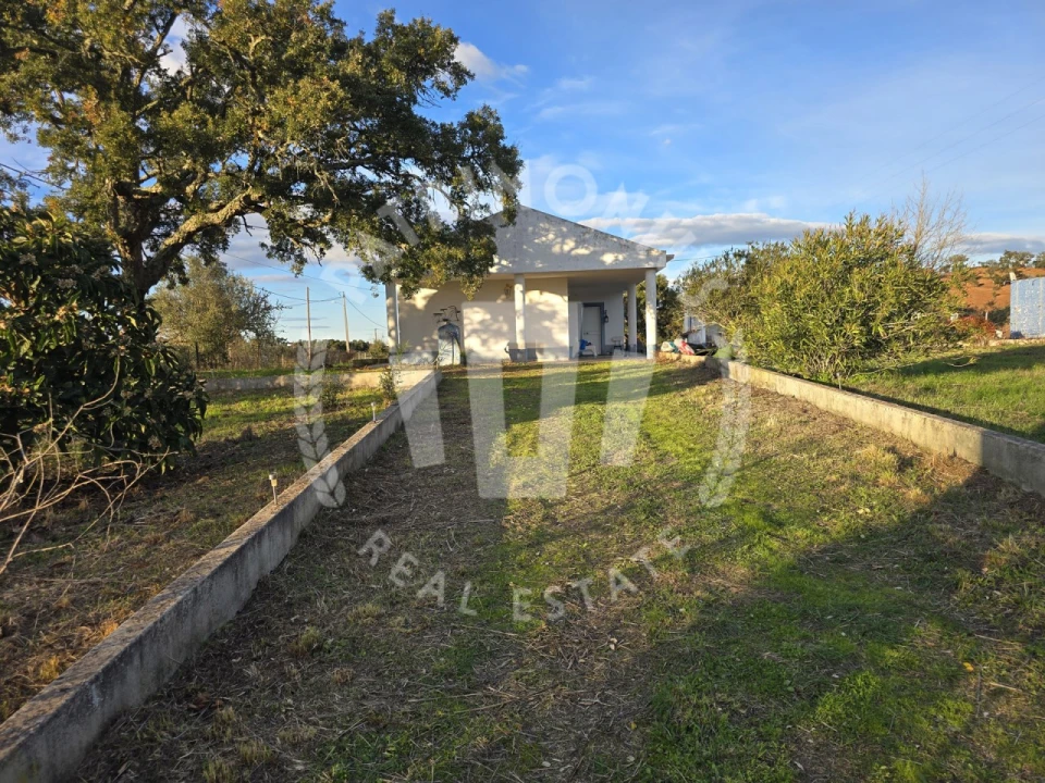 Moradia T2 para Venda em Colos Foto 11