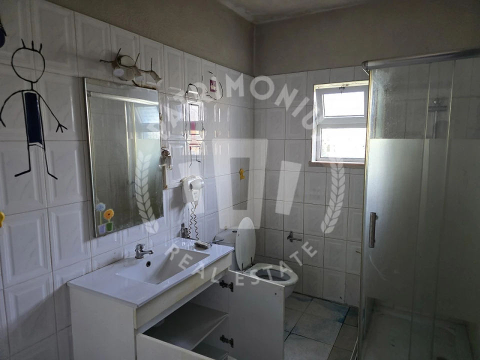 Moradia T2 para Venda em Colos Foto 30