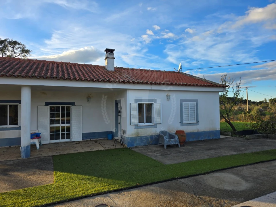 Moradia T2 para Venda em Colos Foto 3