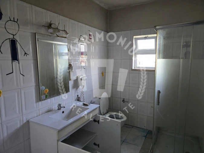 Moradia T2 para Venda em Colos Foto 30