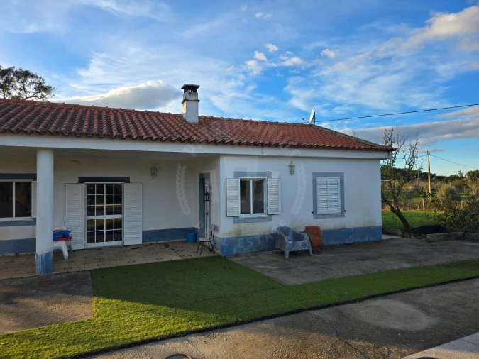 Moradia T2 para Venda em Colos Foto 3