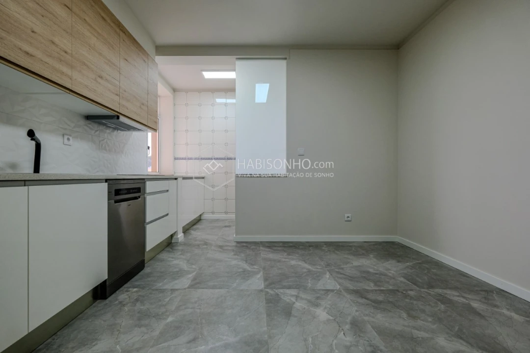 Apartamento T3 para Venda em Rio Tinto Foto 2