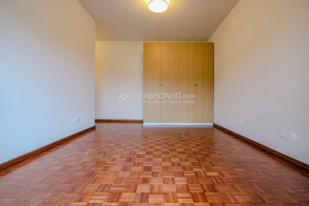 Apartamento T3 para Venda em Rio Tinto Foto 15