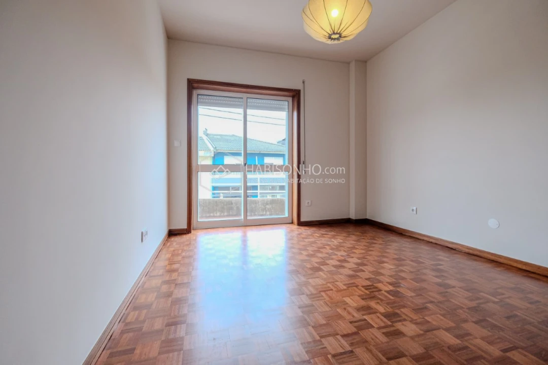 Apartamento T3 para Venda em Rio Tinto Foto 16