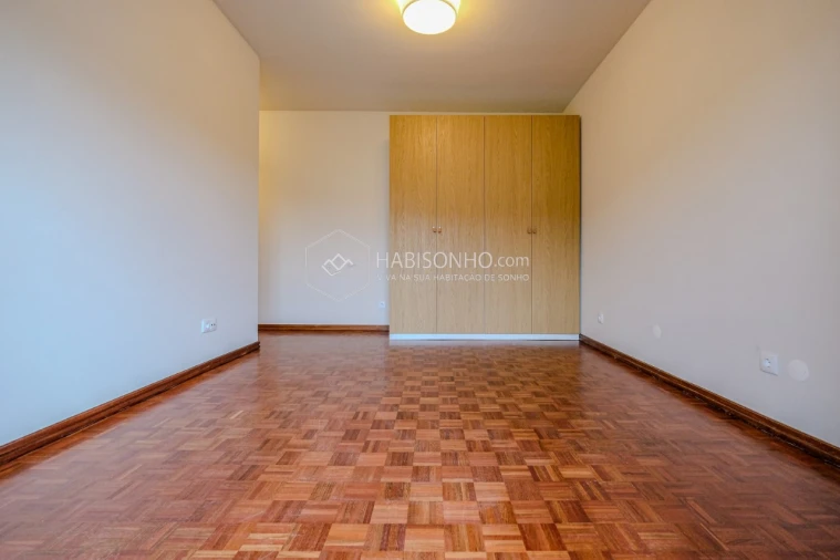 Apartamento T3 para Venda em Rio Tinto Foto 15