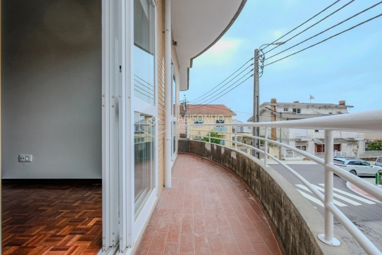 Apartamento T3 para Venda em Rio Tinto Foto 23