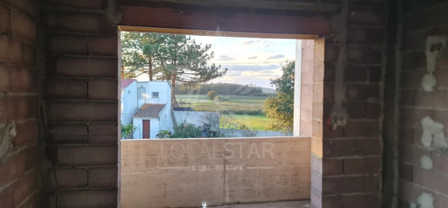 Moradia T4 para Venda em Alfeizerão Foto 8