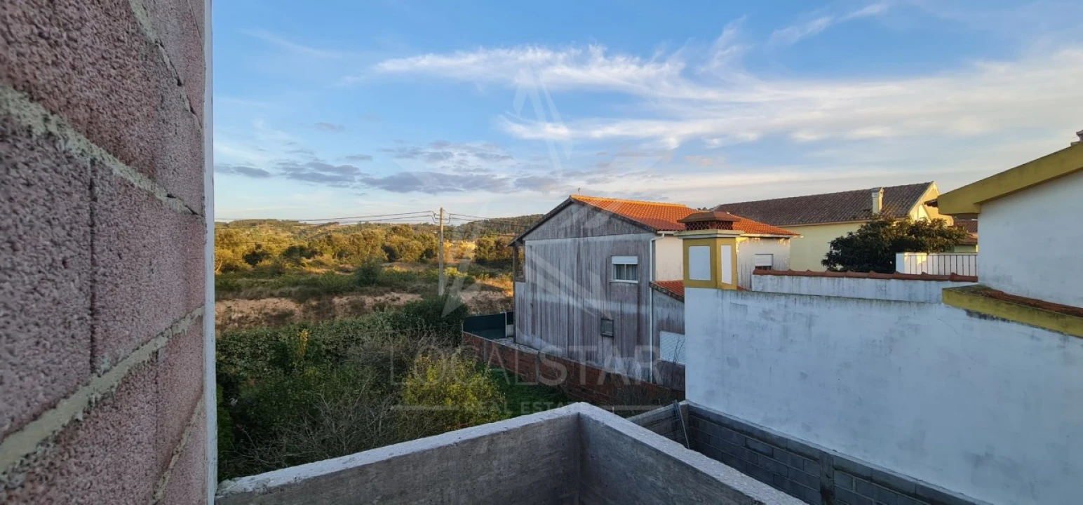 Moradia T4 para Venda em Alfeizerão Foto 17