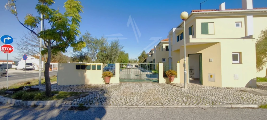 Moradia T4 para Venda em Tornada e Salir do Porto Foto 42