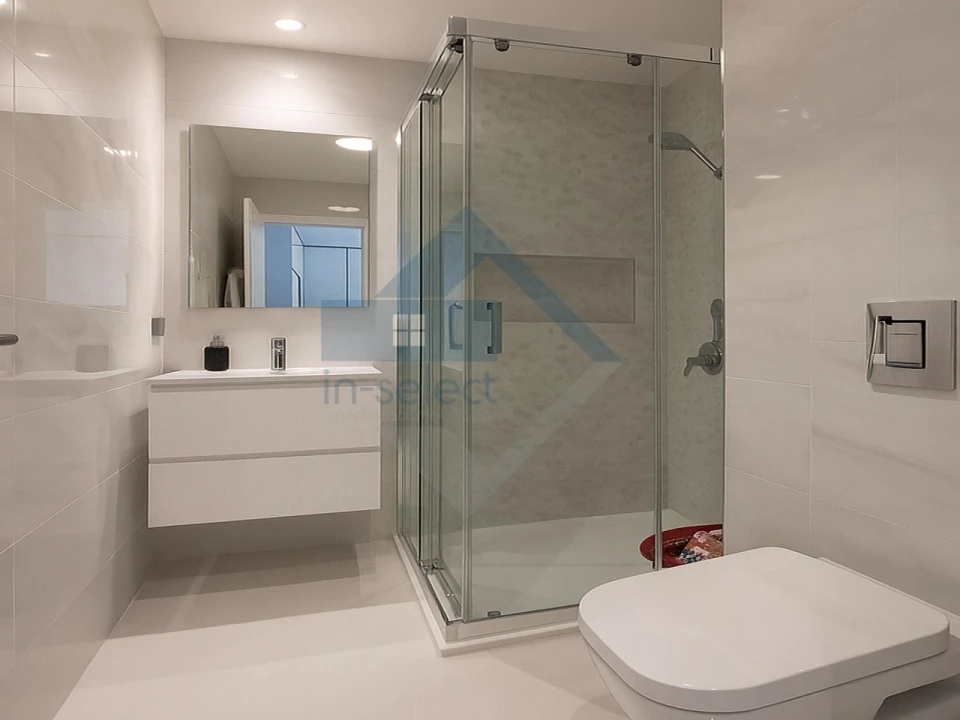 Apartamento T2 para Venda em Quarteira Foto 17