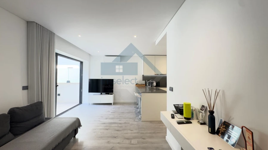 Apartamento T2 para Venda em Quarteira Foto 6