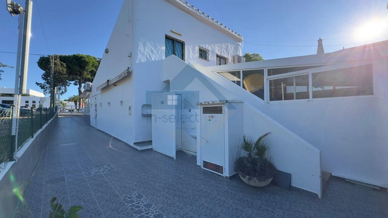 Negócio para Venda em Quarteira Foto 21