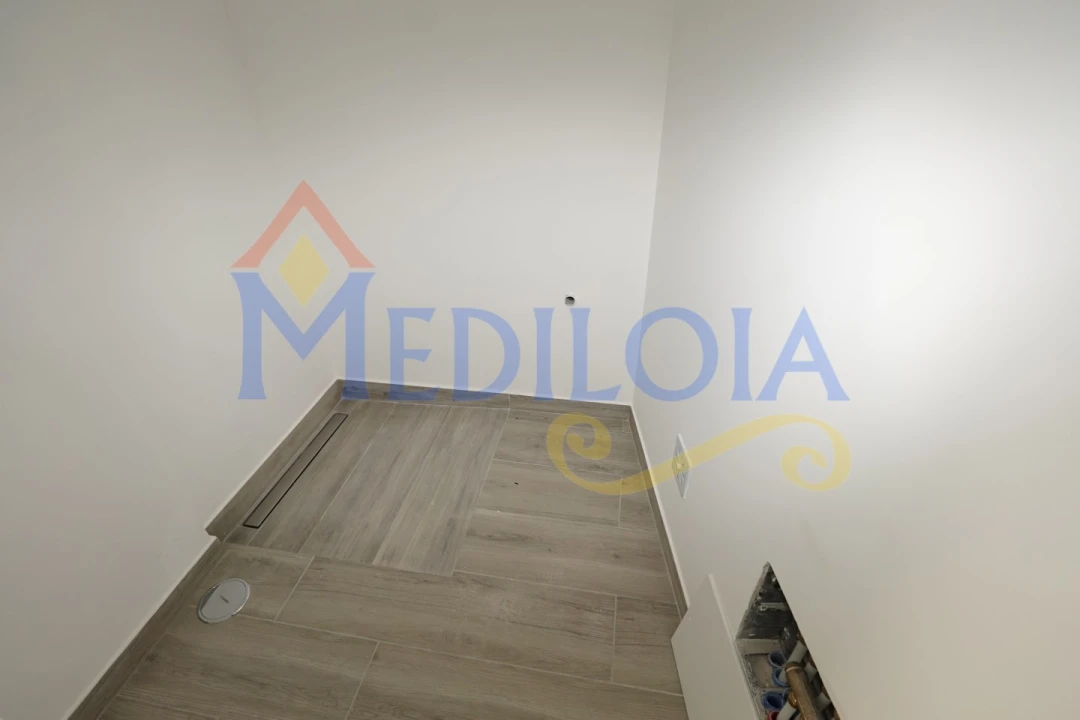 Apartamento T1 para Venda em Altura Foto 12