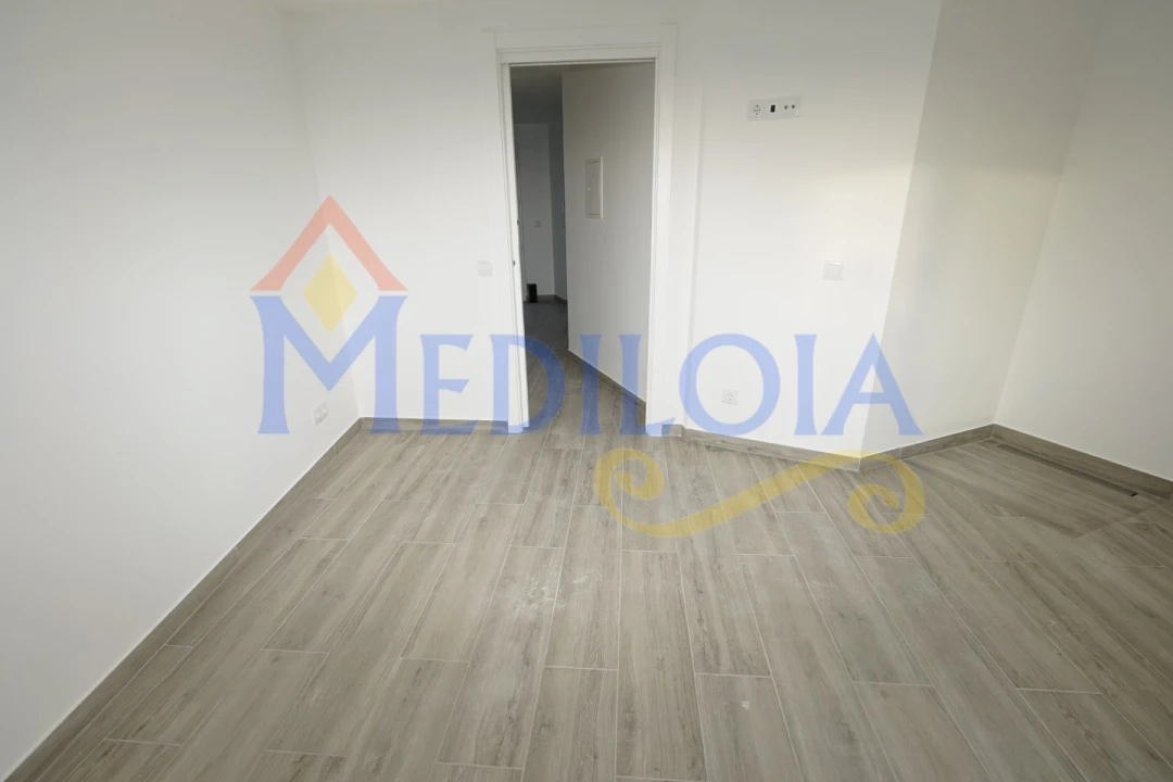 Apartamento T1 para Venda em Altura Foto 9