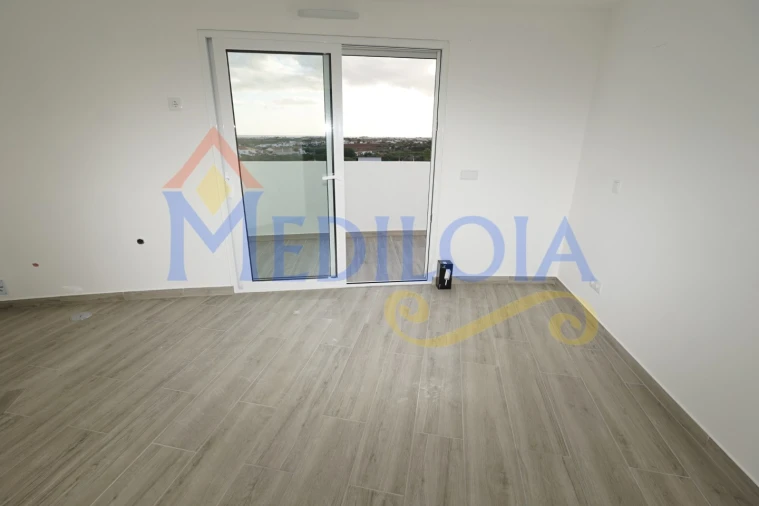 Apartamento T1 para Venda em Altura Foto 10