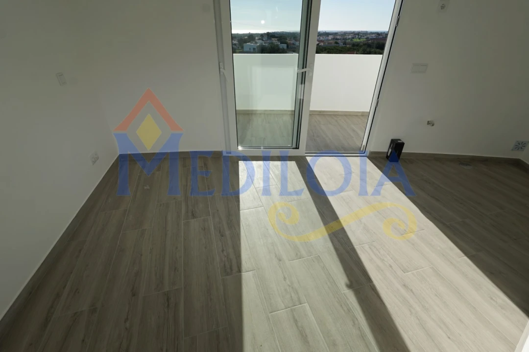 Apartamento T1 para Venda em Altura Foto 10