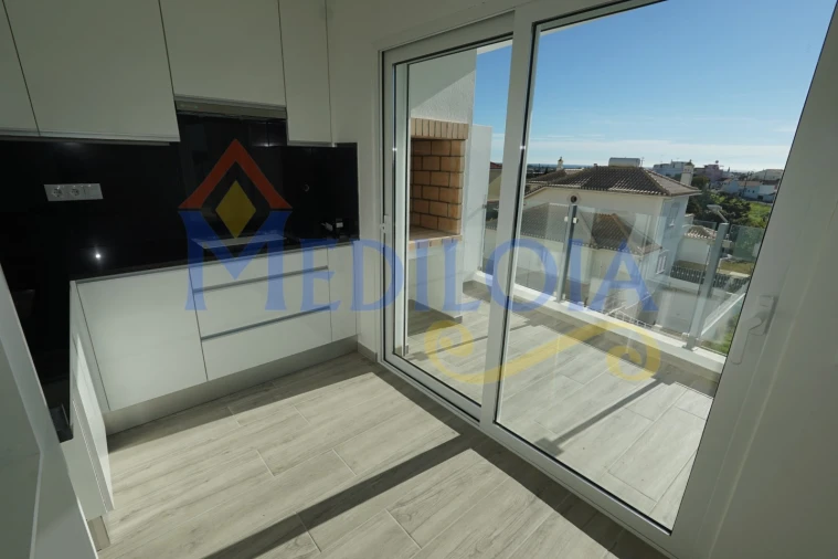 Apartamento T1 para Venda em Altura Foto 4