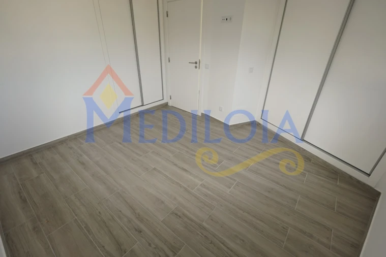 Apartamento T1 para Venda em Altura Foto 5