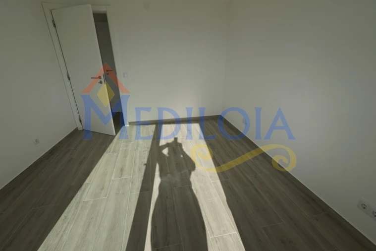 Apartamento T1 para Venda em Altura Foto 7
