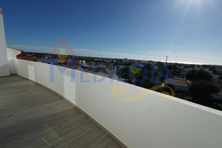 Apartamento T1 para Venda em Altura Foto 19