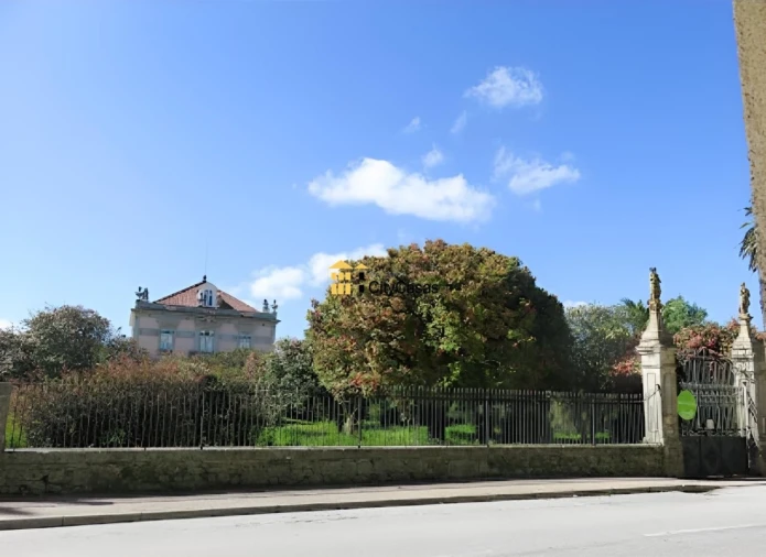 Moradia T7 para Venda em Lamego (Almacave e Sé) Foto 2