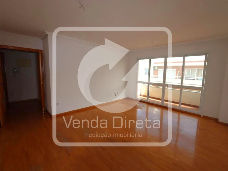 Apartamento T3 para Venda em Alhos Vedros Foto 2