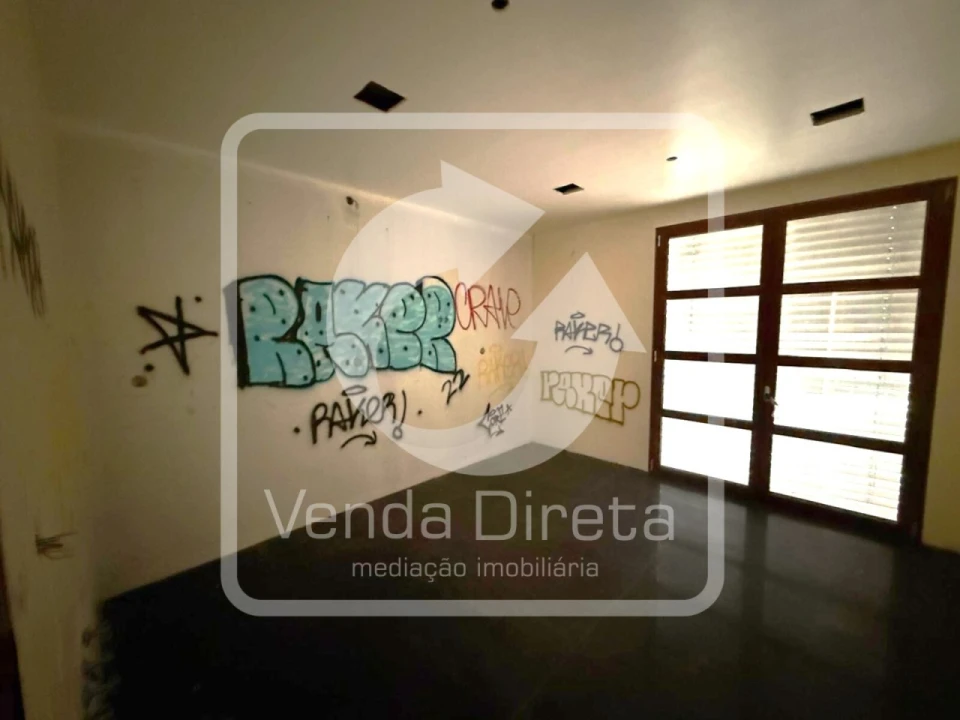 Moradia T4 para Venda em Alcabideche Foto 24