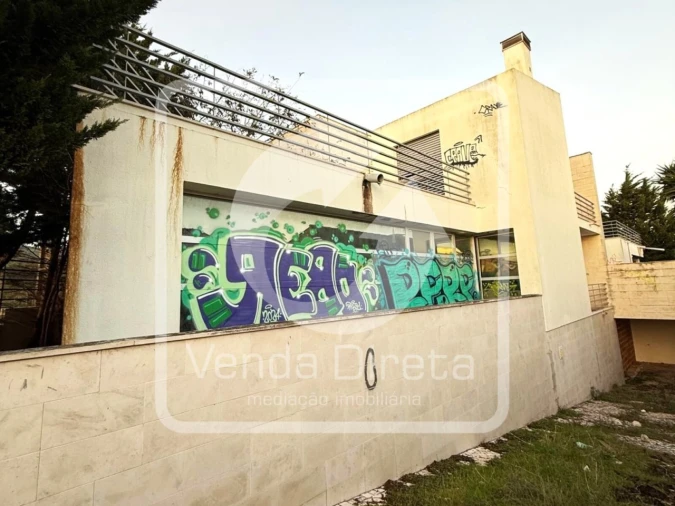 Moradia T4 para Venda em Alcabideche Foto 3