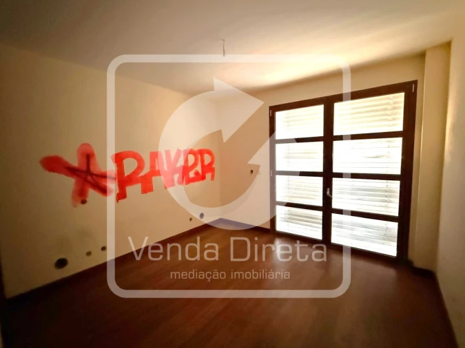 Moradia T4 para Venda em Alcabideche Foto 12