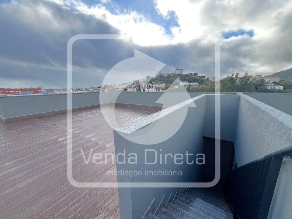 Apartamento T3 para Venda em União das Freguesias de Setúbal Foto 3