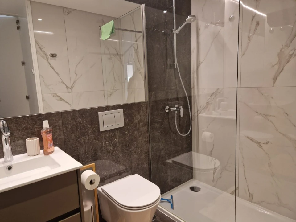 Apartamento T2 para Venda em Nazare Foto 9