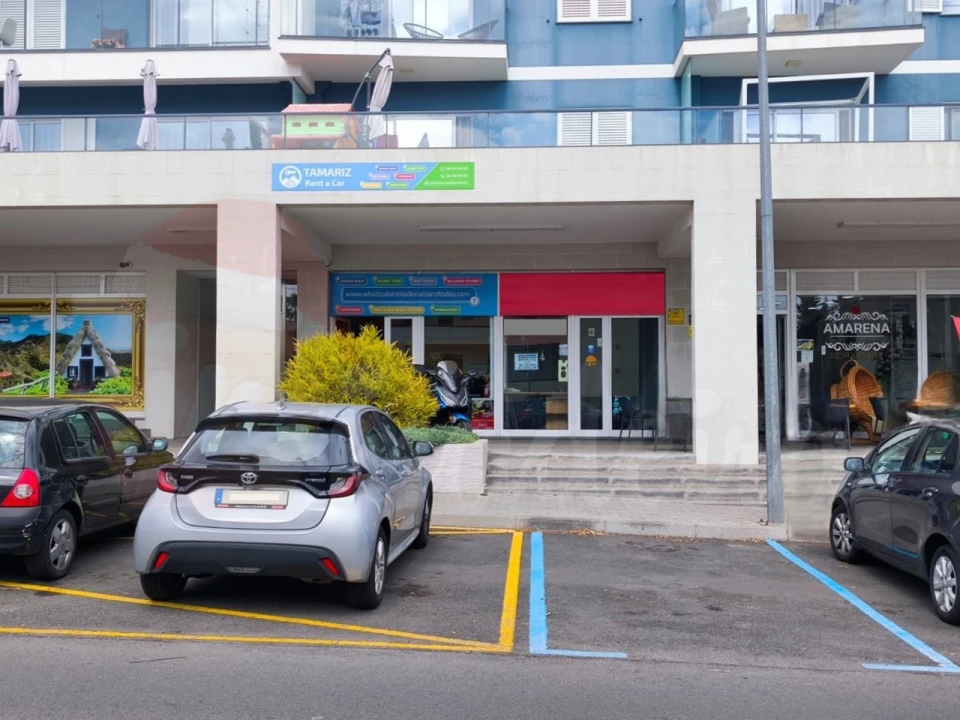 Loja para Arrendamento em Caniço Foto 2